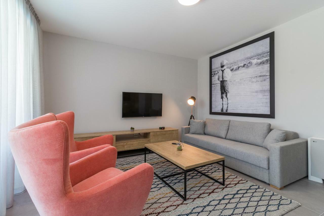 Apartment Luxury Magali 2 *